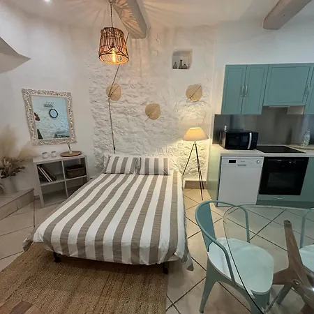 Cosy Flat In The Heart Of Village Valbonne